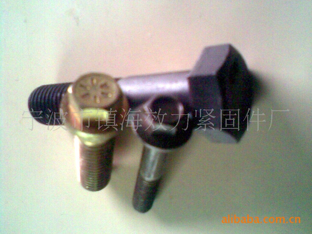 The factory has a permanent supply of 4.8-grade flannel bolts and zinc plating.