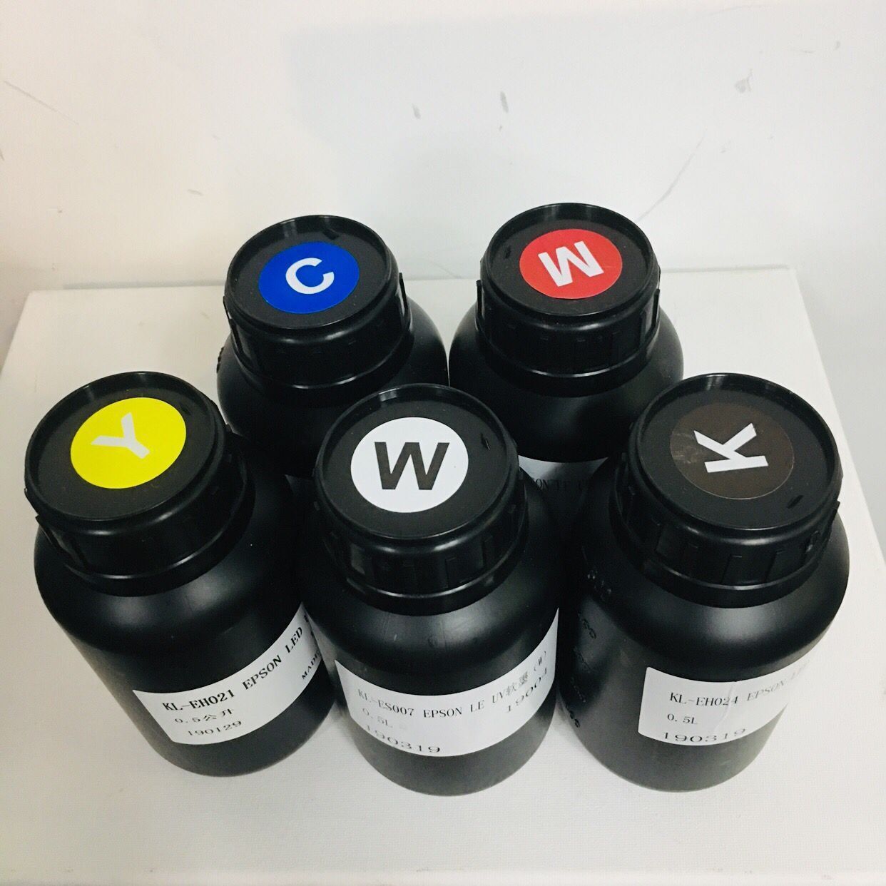 Imported 500 ml1,000 ml of soft, hard, high ink ink for uv printer in Taiwan