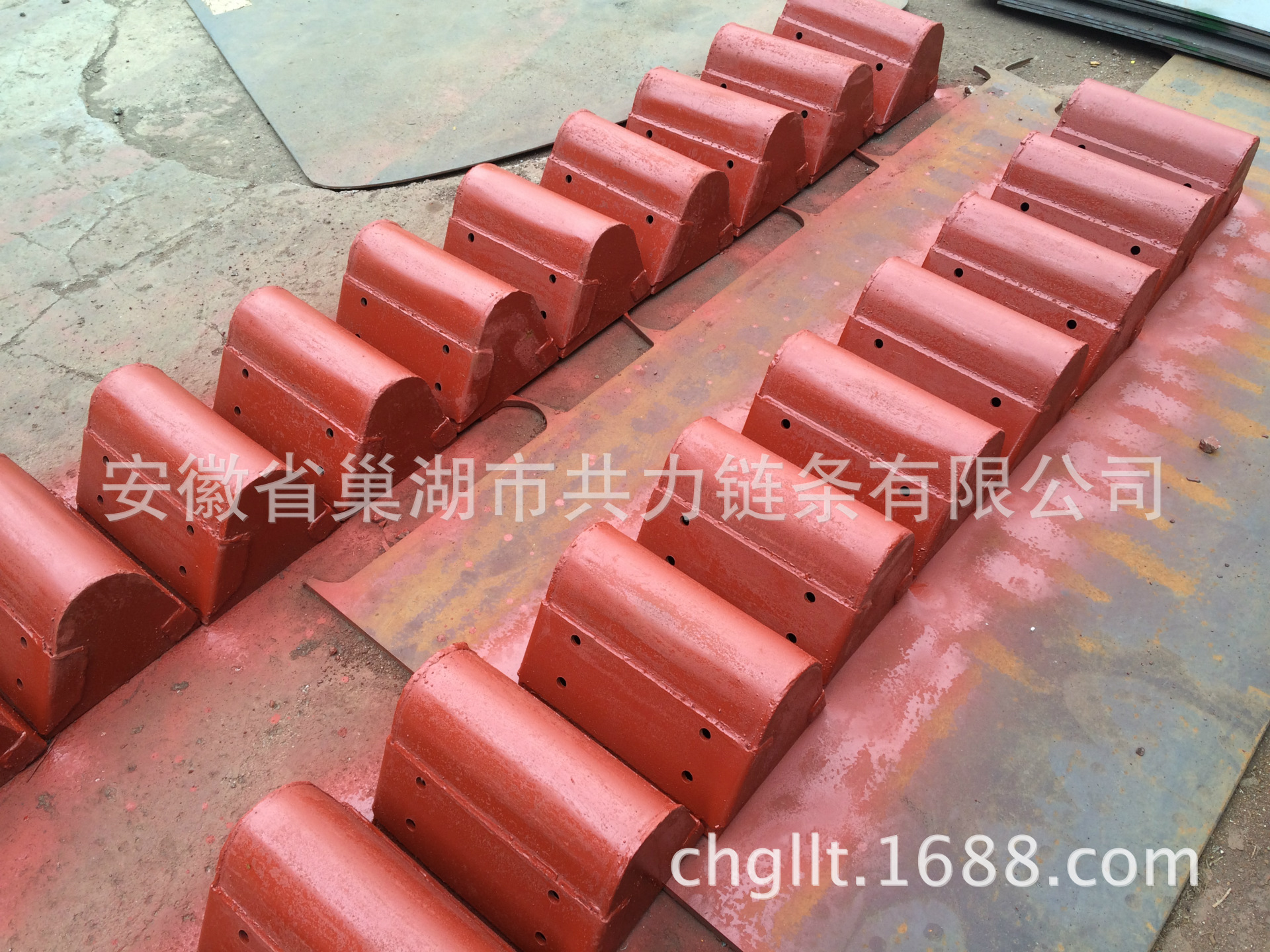 TH315 提升機用料斗