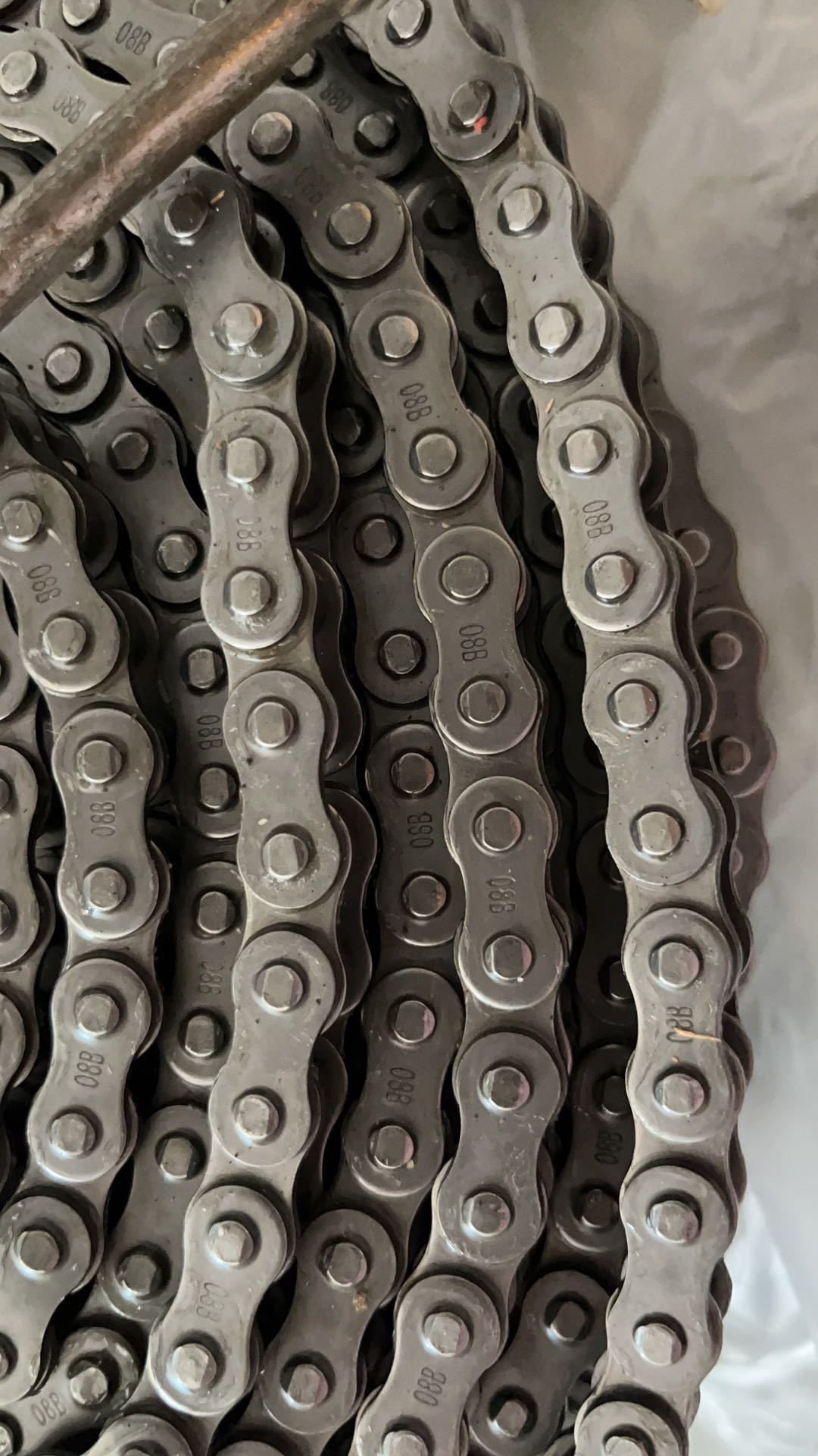 Industrially transmitted rolling chains of the high-quality industrial chain of 08B carbon steel chain sold directly by manufacturers