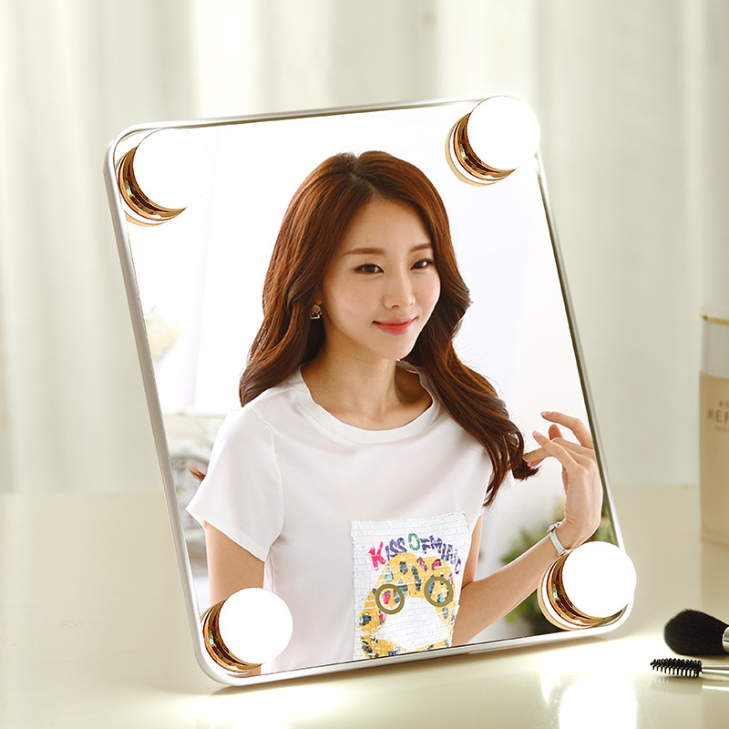 The factory's Kevin LED smart makeup mirror, three types of cool light, and a combination of light, four bulb-light frames.