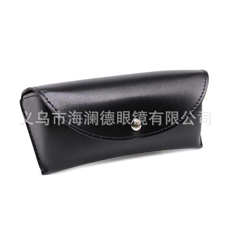 Precious, black PU leather glasses, nice and simple glasses bags, straight sales, wholesales.