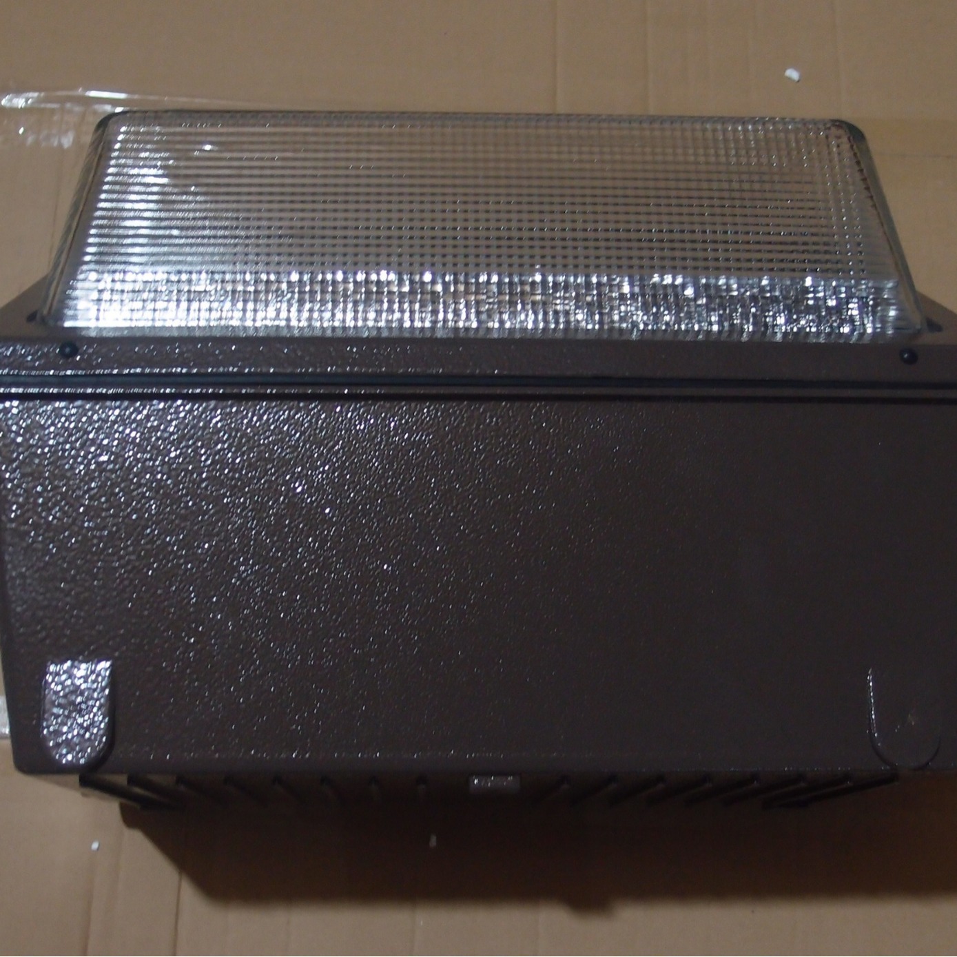 Supply of 400 W tunnel lamps, 400 W triangles, American headlights, installation of Amin electrical light source