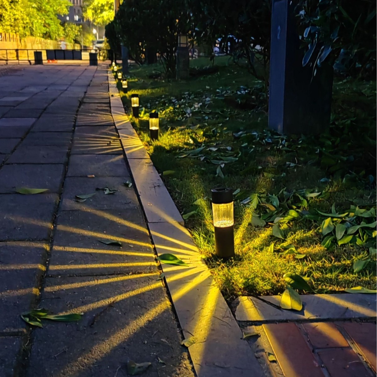 Hot-colour solar light induction lamps - 10 1 boxes