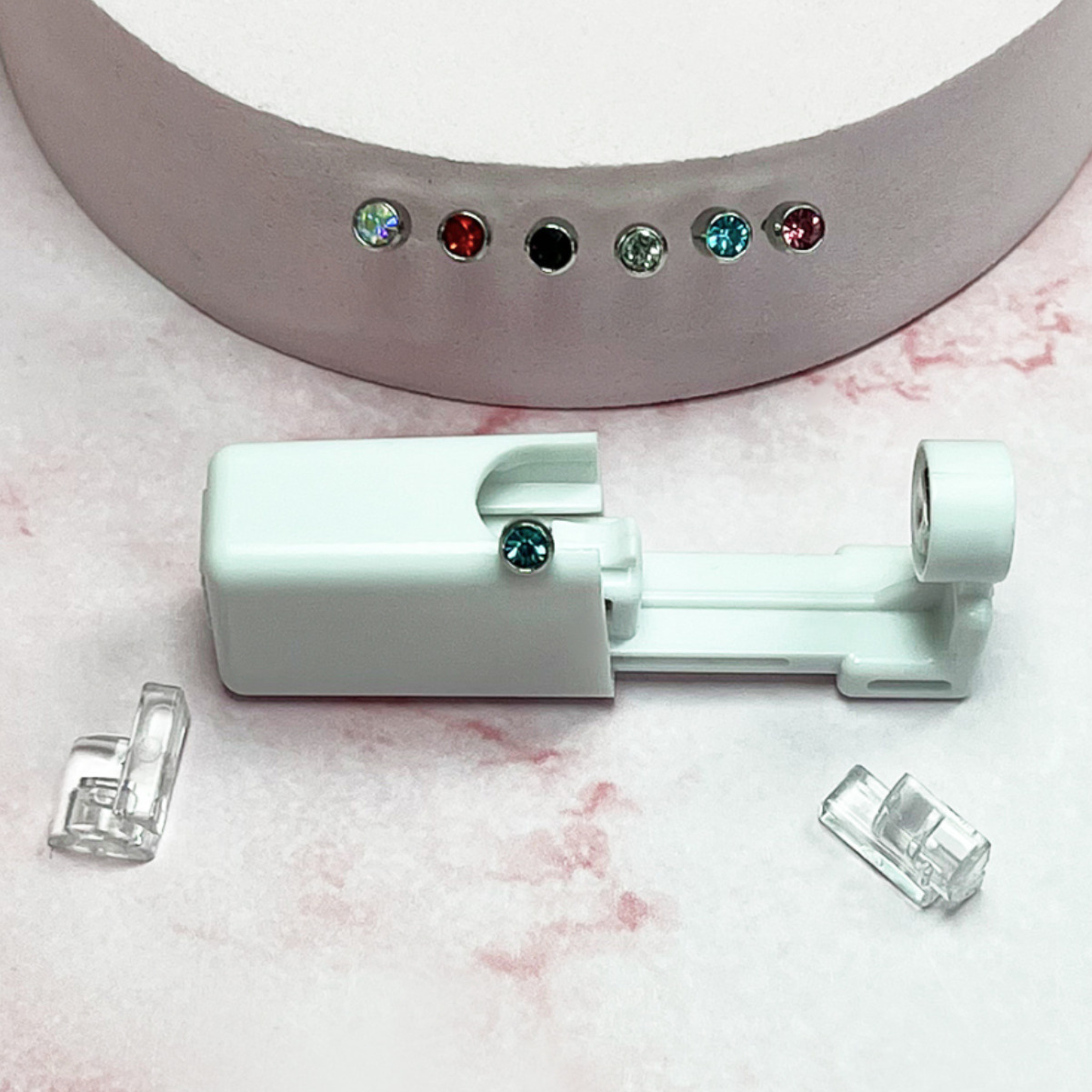 Cross-border Acre-Driven 2nd-generation ear piercing device with multi-coloured Acrystal butterflies piercing tool