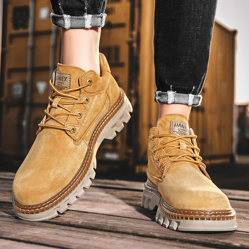 Vào mùa thu và mùa đông, Martin Boots là một người da lợn da-thịt.