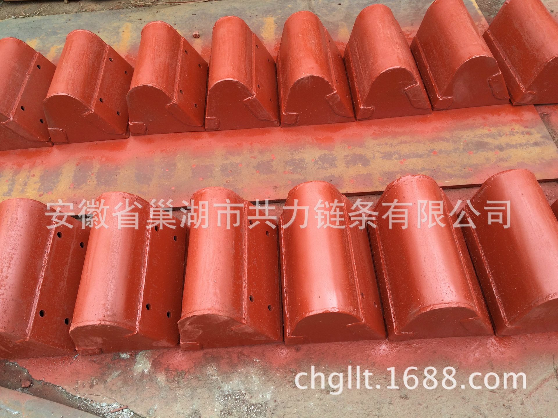 TH315 提升機用料斗