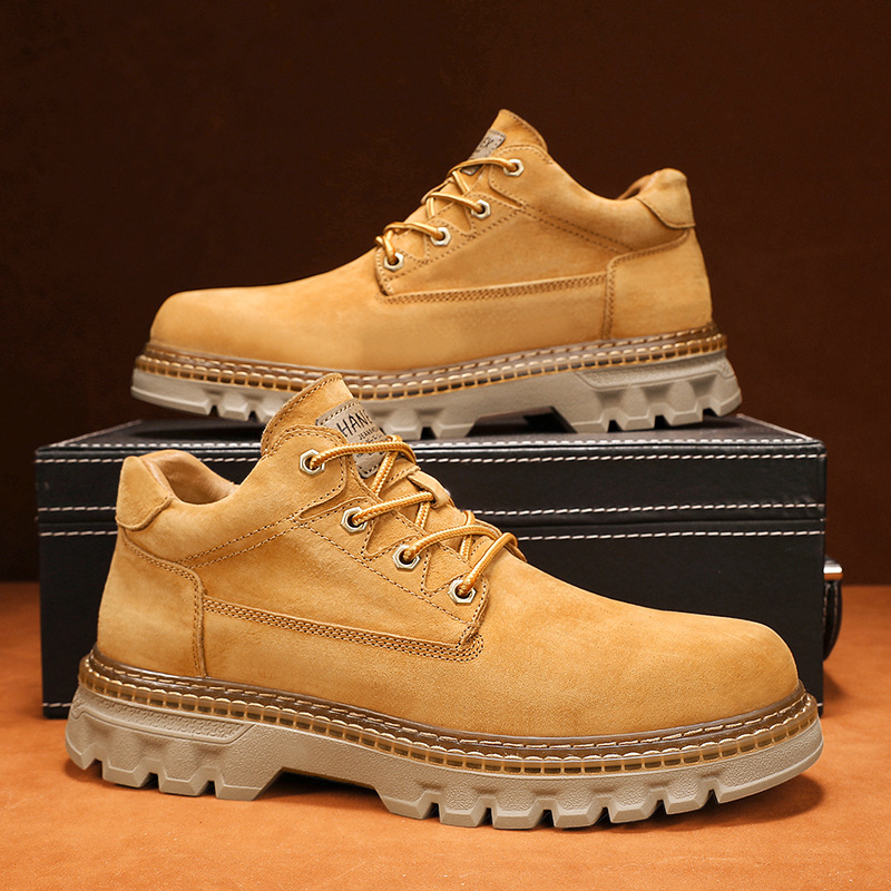 Vào mùa thu và mùa đông, Martin Boots là một người da lợn da-thịt.