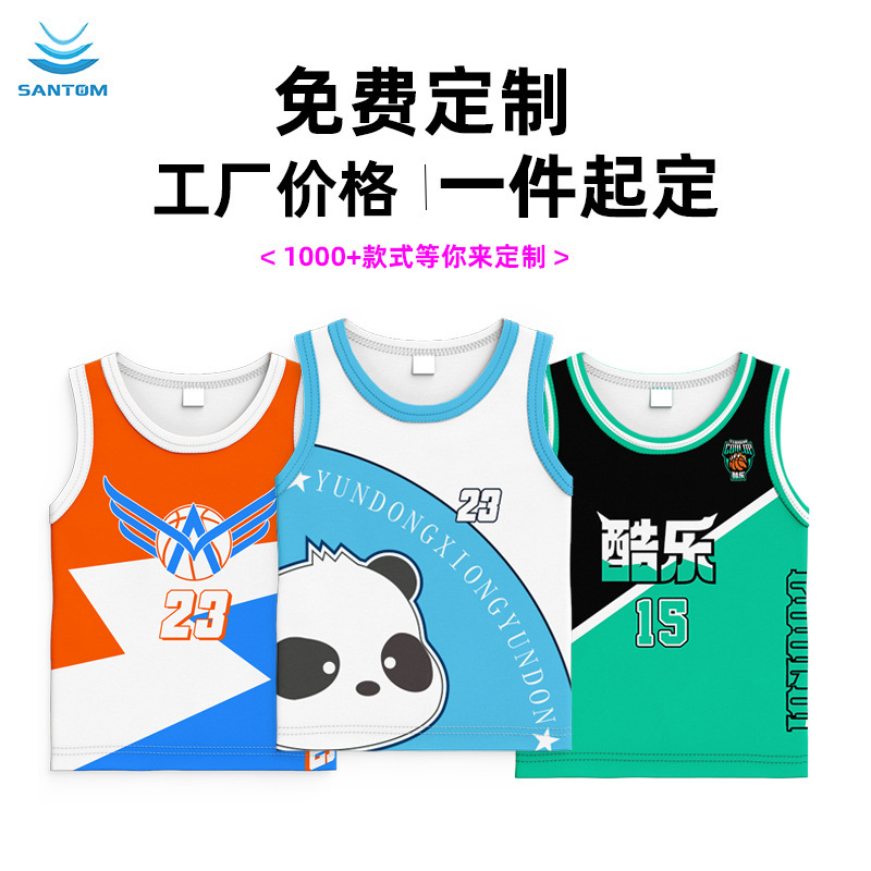Miễn phí đánh dấu bộ đồ đan của thằng nhóc cho thằng nhóc ở câu lạc bộ huấn luyện.