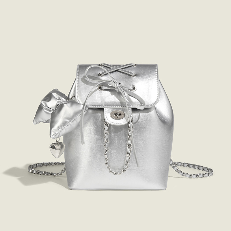 Korea's super hot little fragrance butterflies chained with two-shouldered, new sensibility pack.