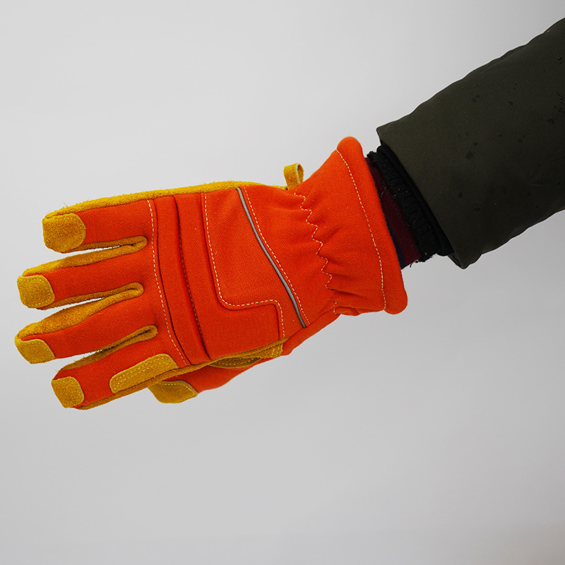 The 17-style fire-risk rescue glove emergency rescue glove.