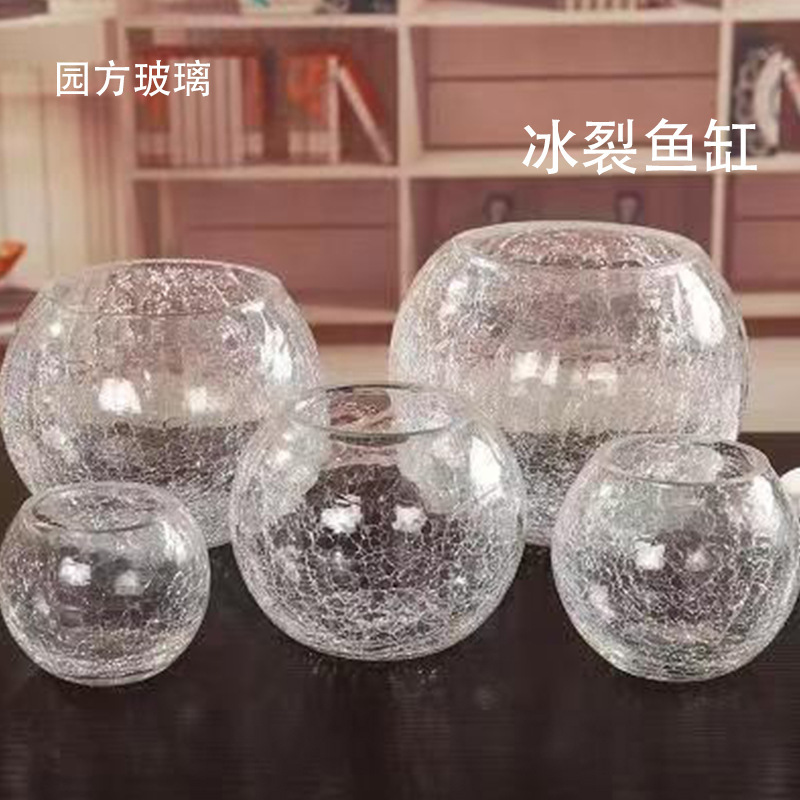 Những mảnh vụn cá hình trụ ngắn hơn hay dày hơn, nứt ra những vết nứt, những hàng rào mềm trên bàn ăn dành cho những người sáng tạo.