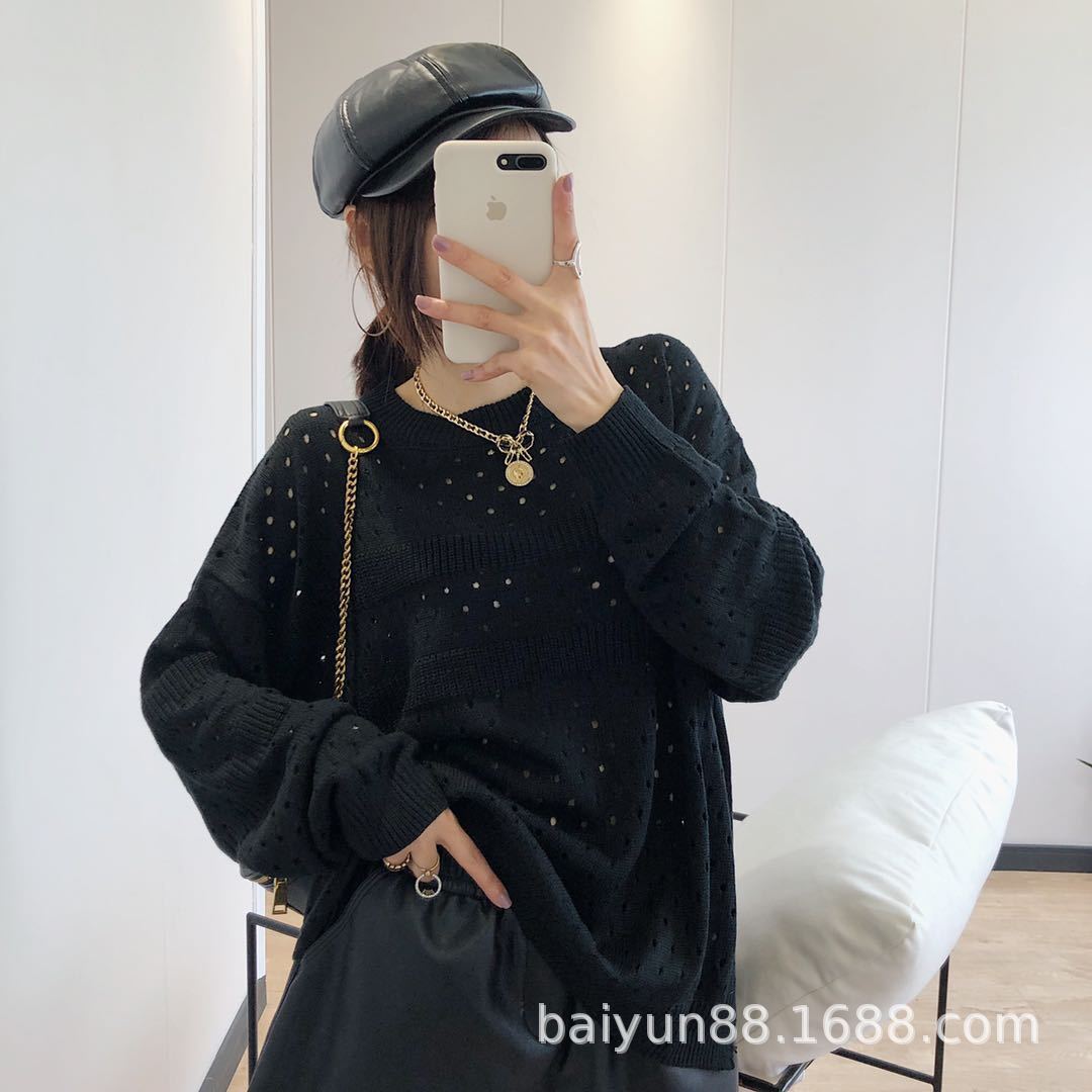 In spring, 2021, the new Korean version of the loose and thin knitted sweater velvet and MM