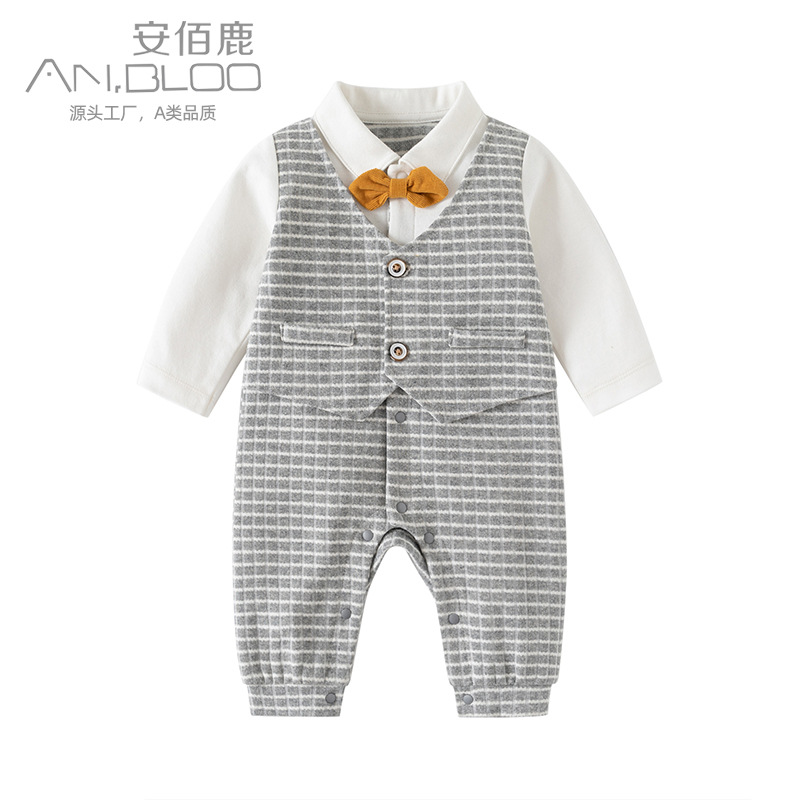 A-class cotton baby's birthday is a hundred days' long-sleeved, long-sleeved cuffs, men's clothes, spring and autumn.