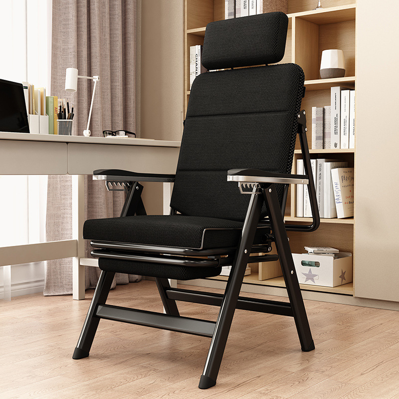 Sitting on a back-seat pillow regulates the office lunch recital chair folding the human engineering chair in the computer dormitory.