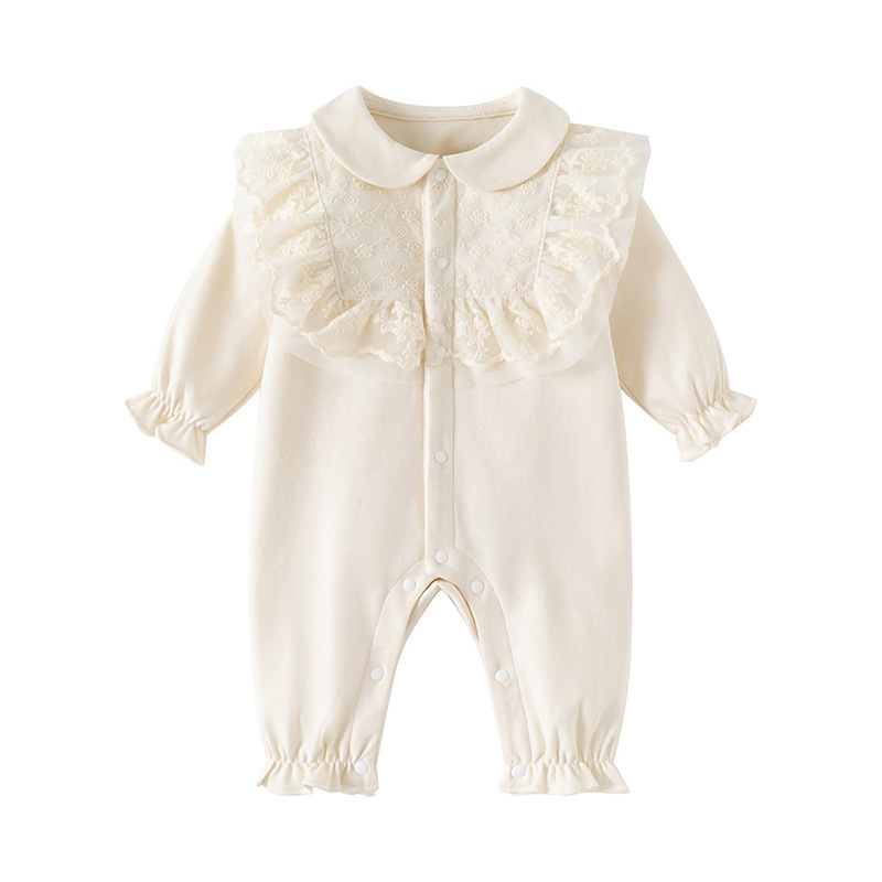 Long-sleeved babies in their autumn suit crawling with their babies in pure cotton first-born autumn winter clothes