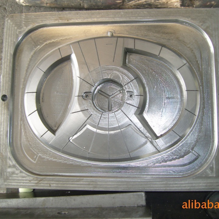 Processing of moulded plastics