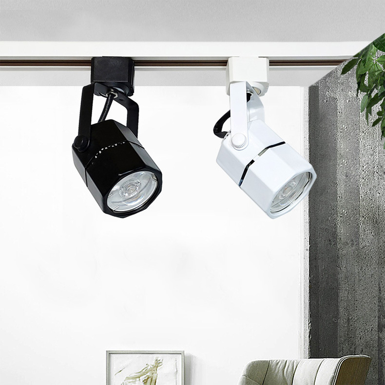 A black and white link in a 1.5-metre orbit dedicated to the LED orbital lamp at the factory's wholesale light shop