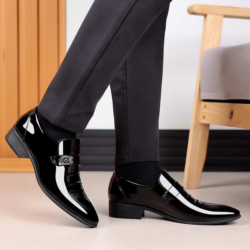The new Shoeman Business is putting on the spring-and-a-climax of the Innon-Hang wedding shoes.