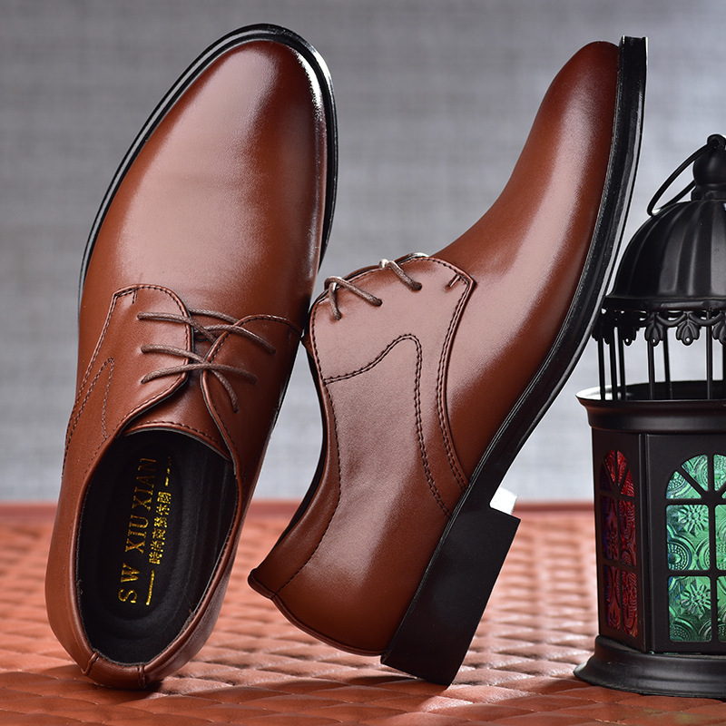 Cross-border selection of 2021 new men's leather shoes.