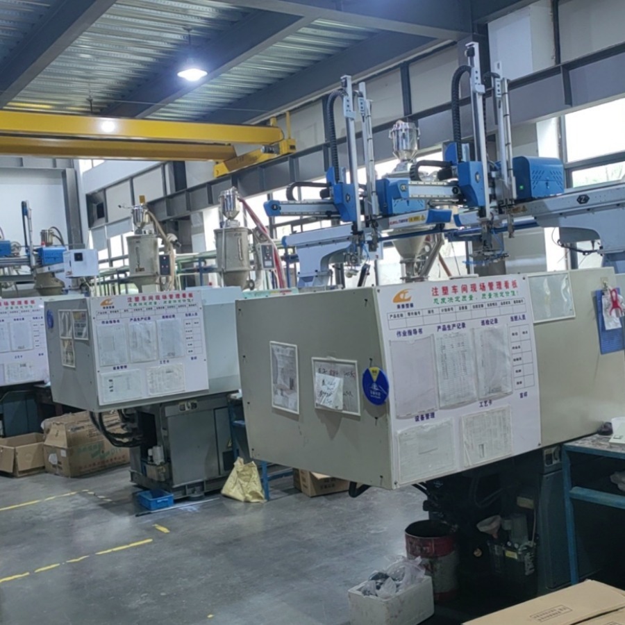 Processing of moulded plastics