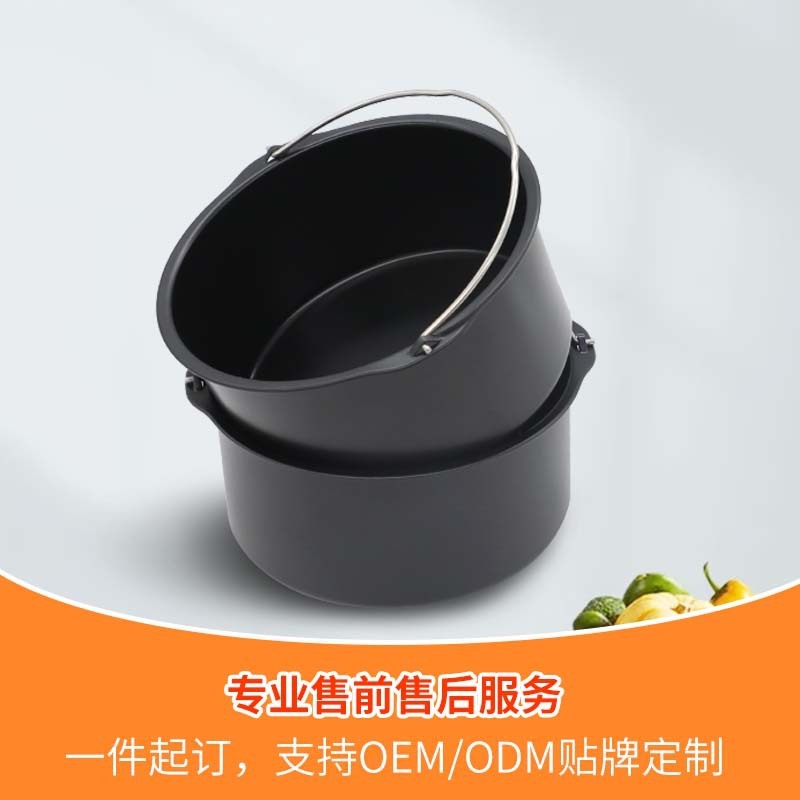 고열과 고열 굽기를 위해 충분히 두꺼운 케이크 쟁반의 공기 입히는 그릇.