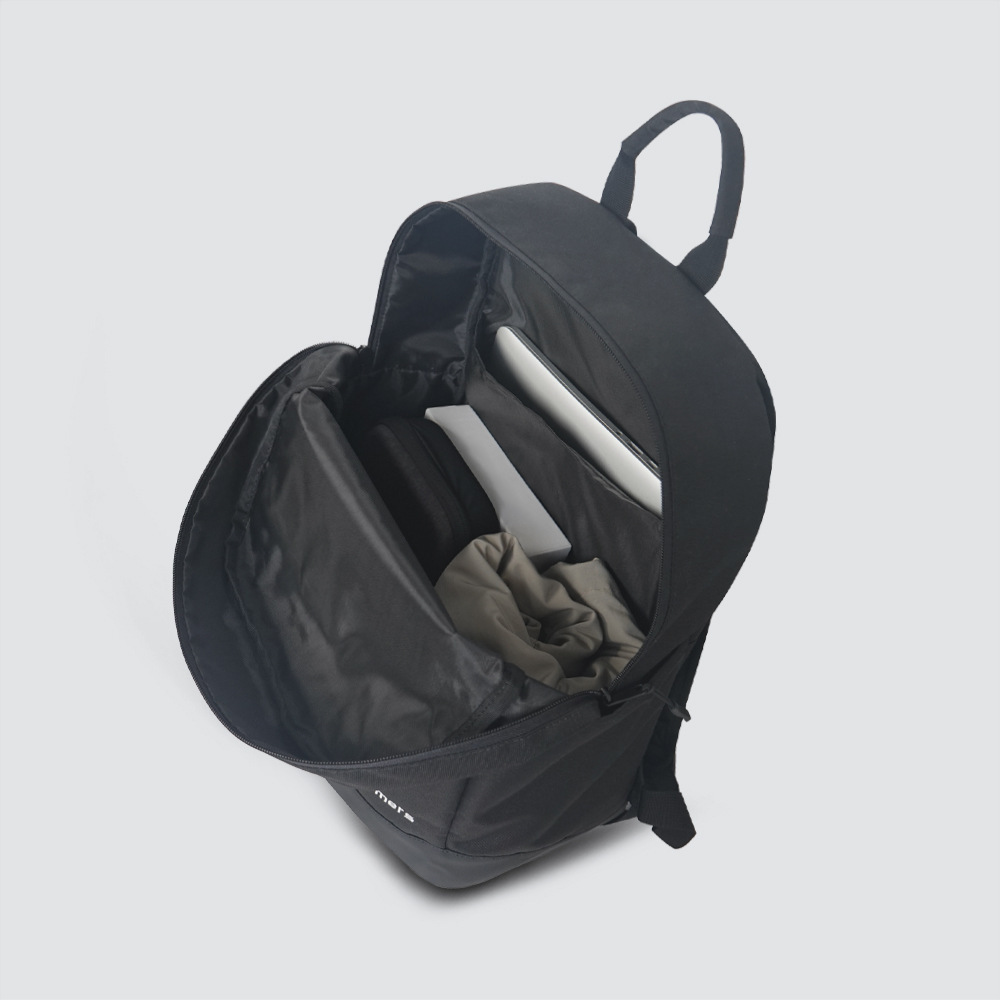 The new one is used by men and women with multi-purpose computer packs, two-shoulder backpacks, leisure backpacks.