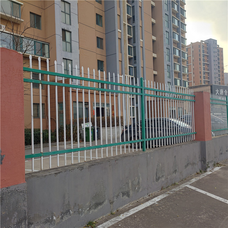 Zinc steel fence in the Shandong sub-district, school outdoor fence fences, garden villas, rural climbing fences.