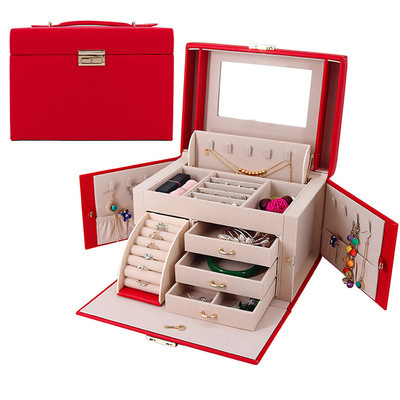 High-quality jewelry box with a large volume of European luxurious belt lock on princess marriage jewelry box.