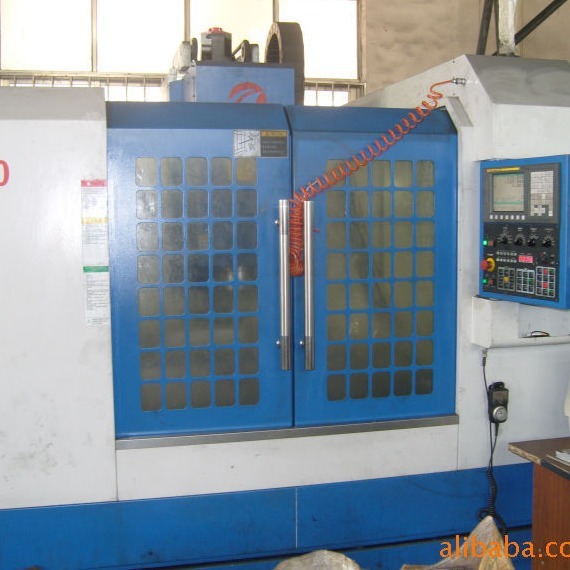 Processing of moulded plastics