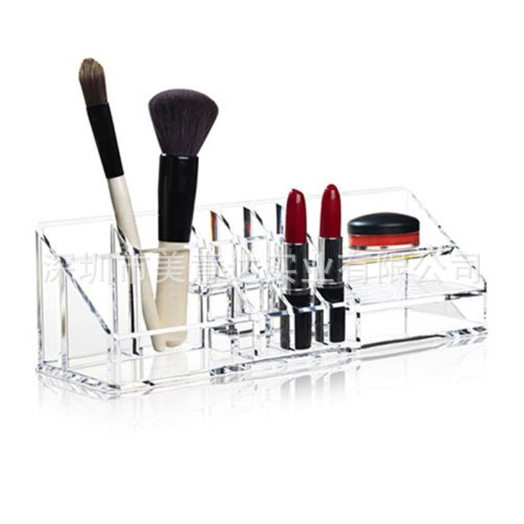 The manufacturer's straight-up makeup brush set-up, Aclik's 2mm transparency box.