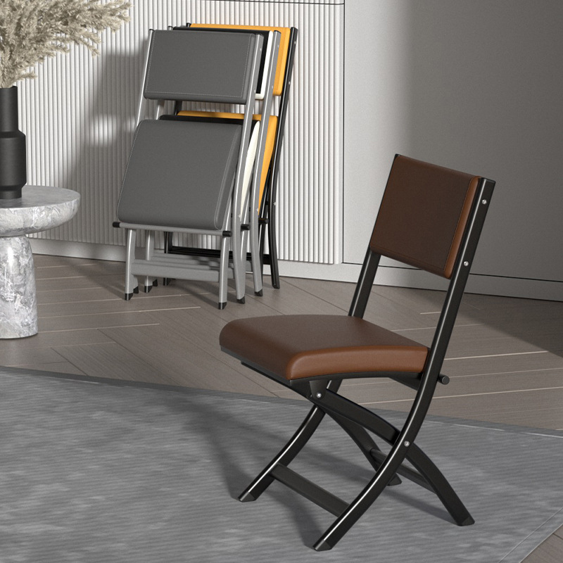 A folding chair for the designer's meal and makeup chair with a back mahjong chair and a comfortable meeting computer chair.