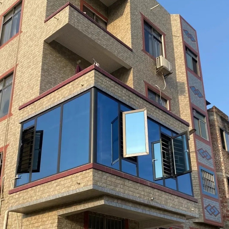 The factory's wholesaled 70-aluminium alloys flat open windows, flat windows on the balcony.