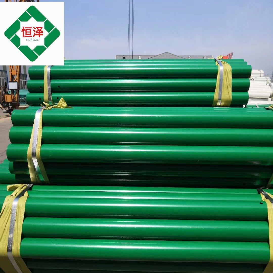 Nó là một thực vật phân phối tất cả các loại đặc điểm đặc trưng trực tiếp dưới dạng kẽm.