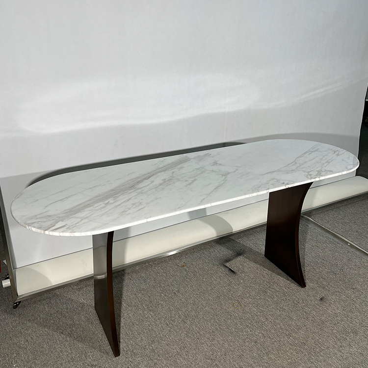 It's a very simple luxurious table with an Aclik rectangular to fold the electromagnetic furnace table.