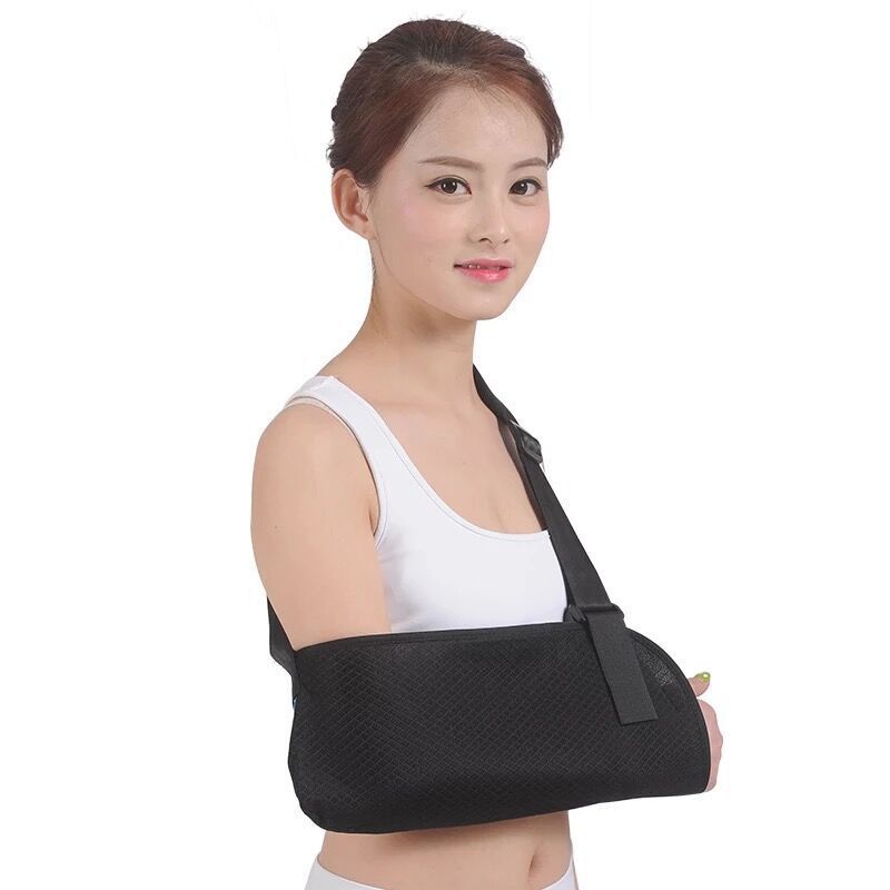 Arranged general arm for men and women and a fixed medical arm fractured for the upper arm