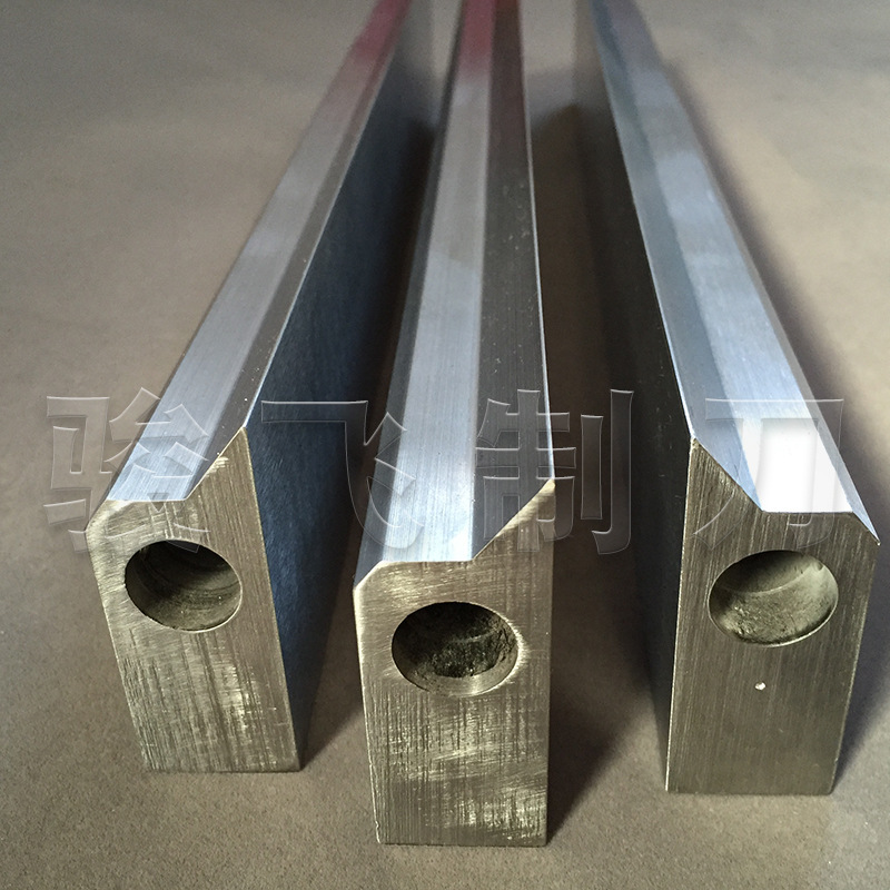 It's good to know the quality of a factory salesman, a garbage bag, a burner, an easy to tear a blade, a saw-to-mouth cutter.