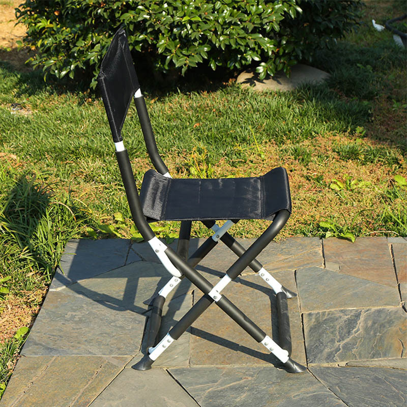 It's a big hand-held folding bench, which is wholesaled by a fishing chair outside the back.