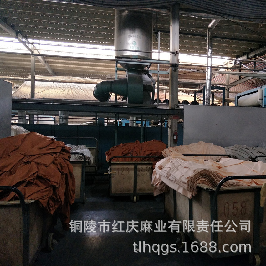 The factory sells 9 *9 flax fabric, fashion fabric, human oblique fabric.