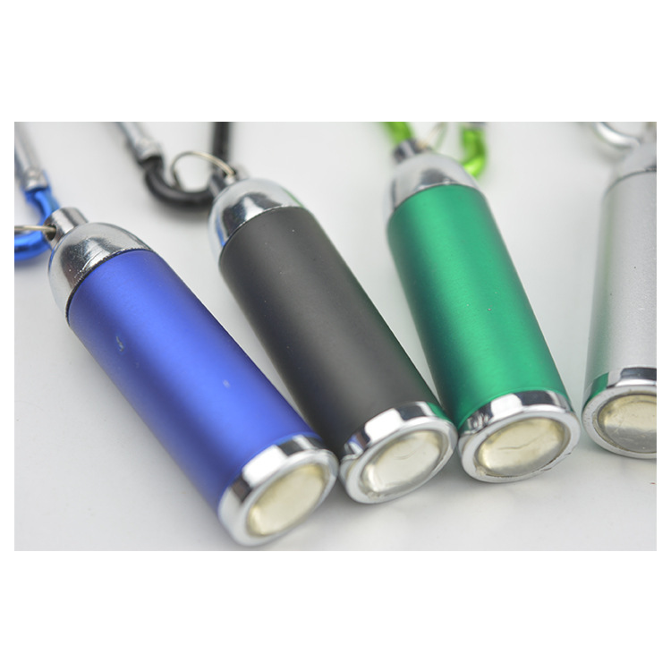 LED pull-up little flashlight, zoom in, gift key buttons to Logo.