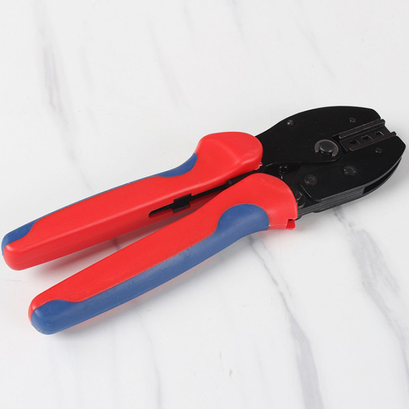 Photovoltaic construction kit pressurized. Solar connector end-end cable pliers.