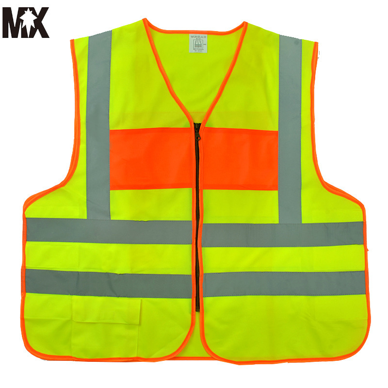 The factory directly sells the reflector vests and transport safety and sanitation workers wash the reflector at night