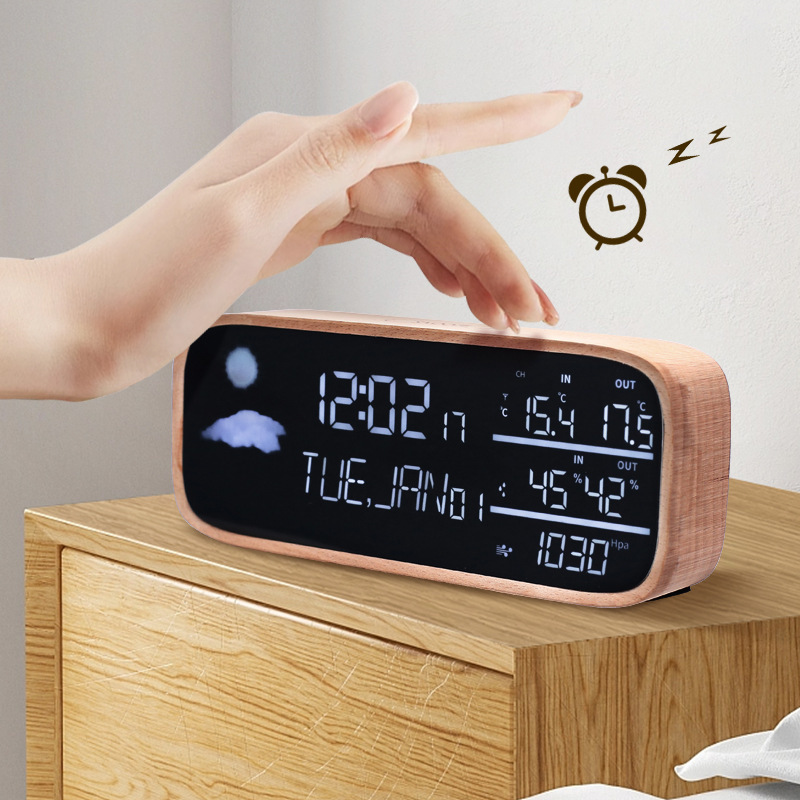 RF-screen weather clocks, weather forecasting alarm clocks for temperature detection in and out of the logs.