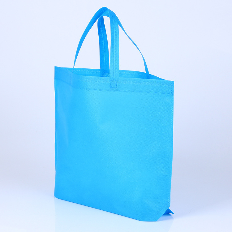 Hand-held handbags are distributed, blank advertising bags can be printed in shop bags and clothing bags