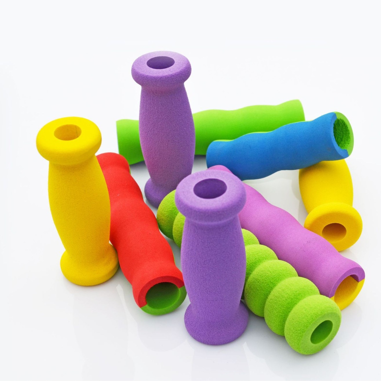 Bàn tay của Eva Hand, bàn tay của Nbr Sngonge, và SongeBob, Bong Bóng Tube.