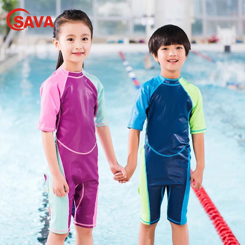 Customization of young children ' s warm bathing suits for cold swimsuits, boys and girls ' flexible shorts