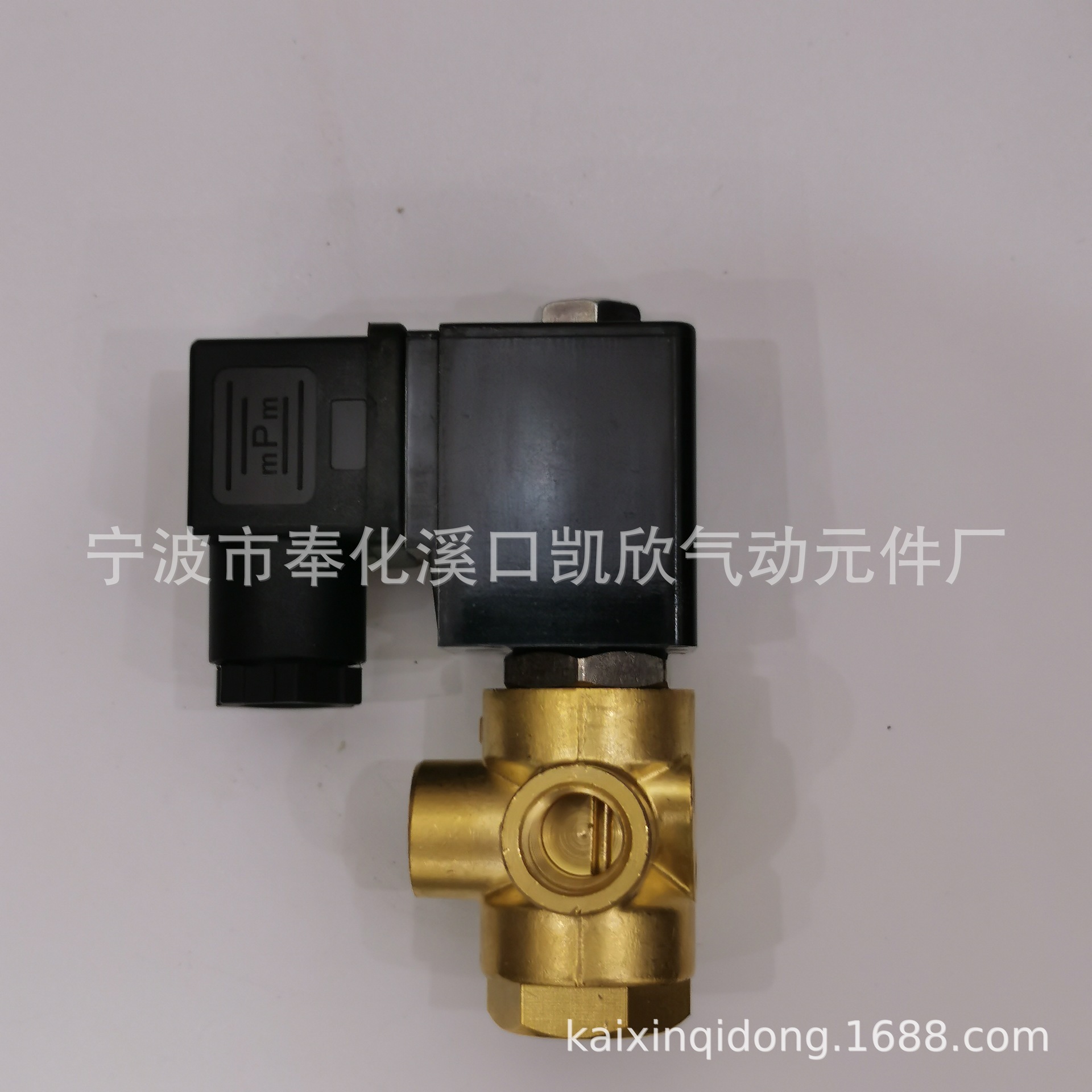 Two 3-bit electromagnetic valves, multi-purpose aerodynamic valves, switch to electromagnetic valves, air-voltage electromagnetic valves.