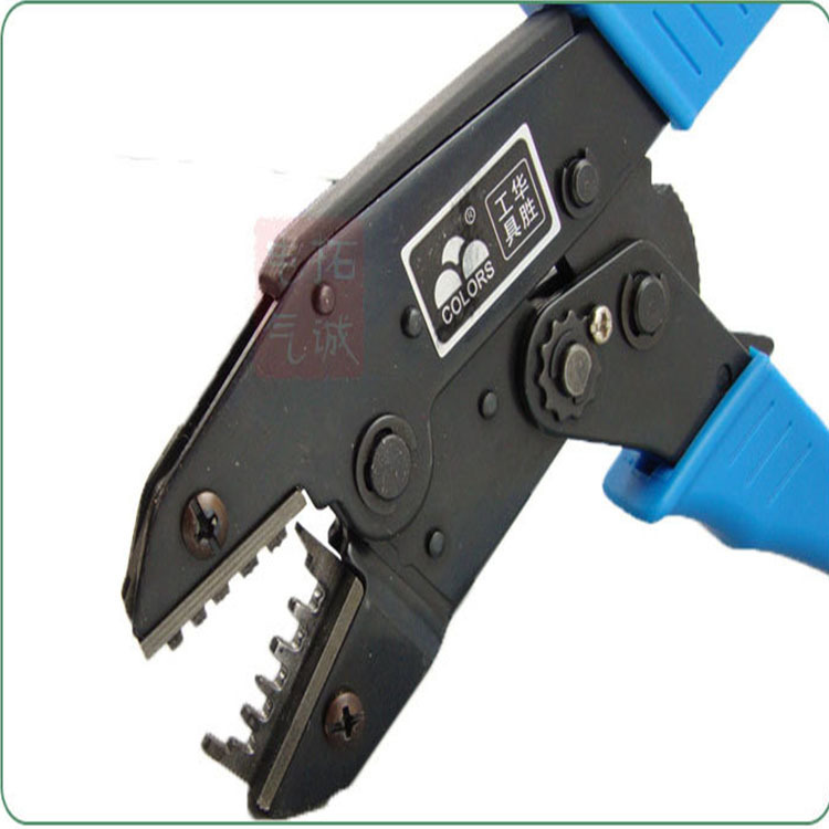 Accelerator plier multi-functional plier pliers.