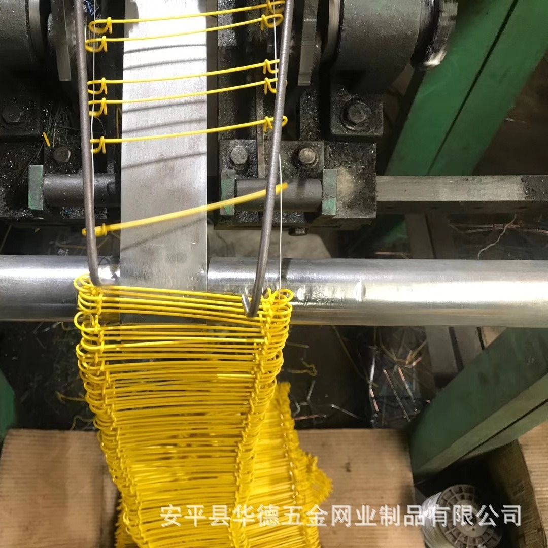 The Xing factory sold 1.6 mm PVCPE coating of the Batiac wire barbed-wire stripes.