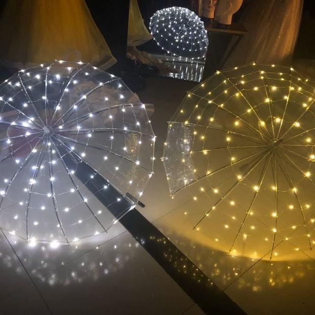 It's full of starstar LED LED umbrellas, light umbrellas, creative sunproof double-layer straight umbrellas.